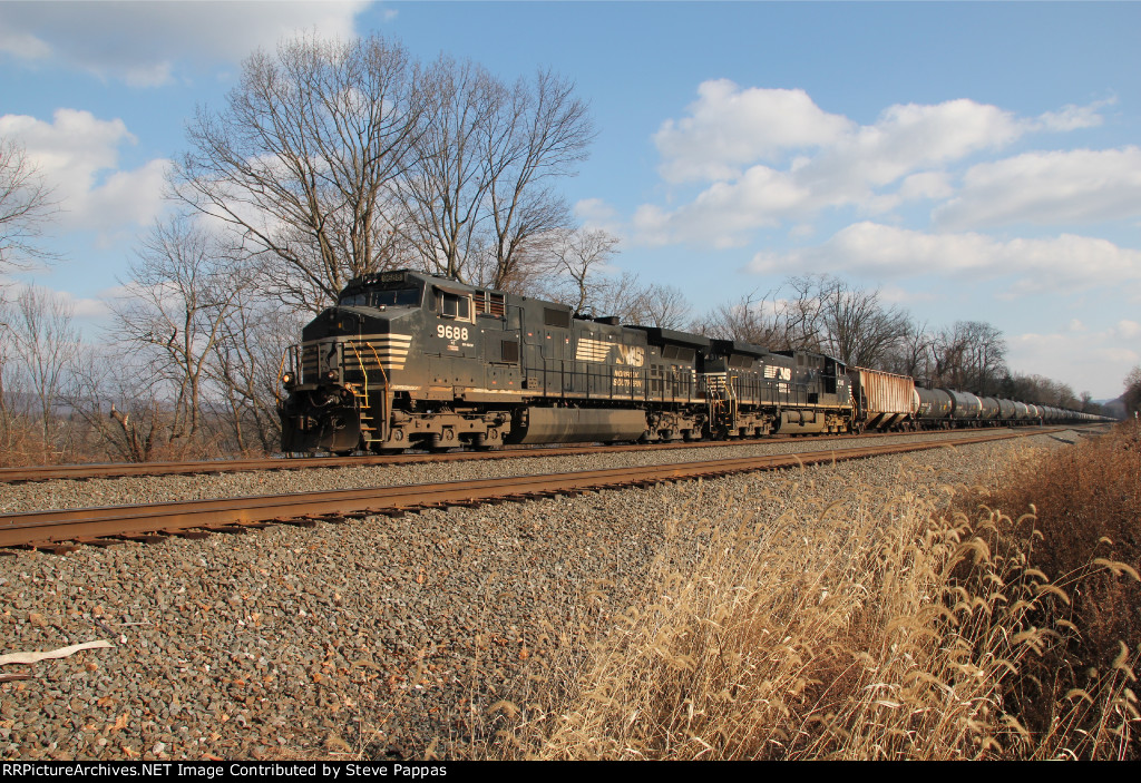 NS 9688 with train 67R at milepost 116